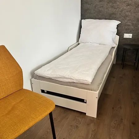 Rez * Gyula