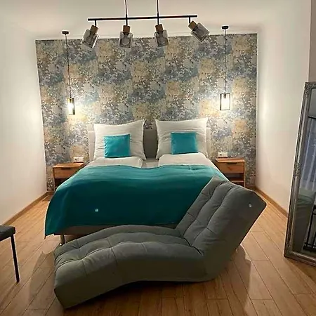Rez Apartment